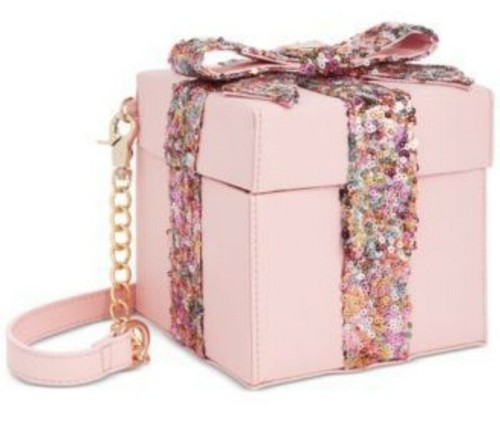 betsey johnson stingray purse